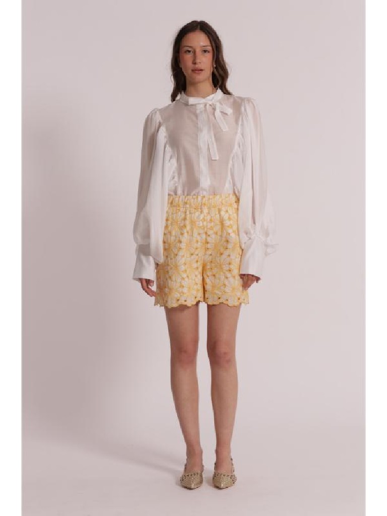SHORT BORDADO